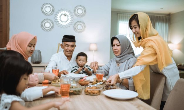 Hati Hati Saat Lebaran, Hindari Makanan Kolesterol Agar Sehat