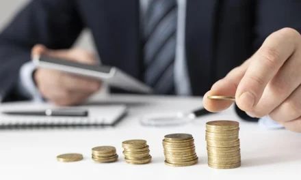 Cara Mengelola Uang Dengan Bijak Untuk Masa Depan Kamu