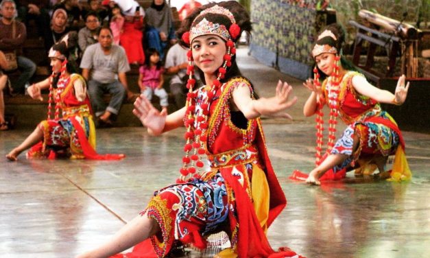 Pentingnya Melestarikan Budaya Dan Bahasa Daerah, Yuk Simak