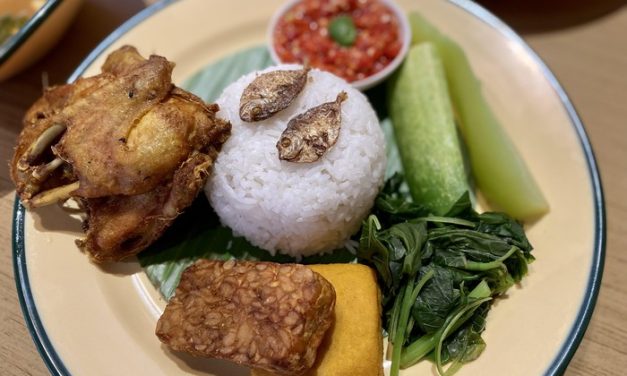 Nasi Tempong Kuliner Pedas Yang Menjadi Usaha Menu Andalan